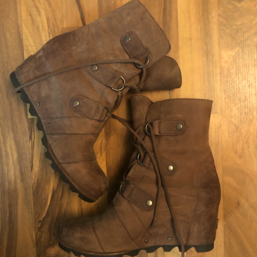 Sorel Women Joan Of Artic Wedge Size 9.5